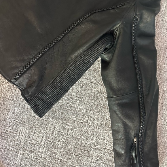 First Classic Leather Gear Women's Black Leather Jacket - Picture 8 of 16